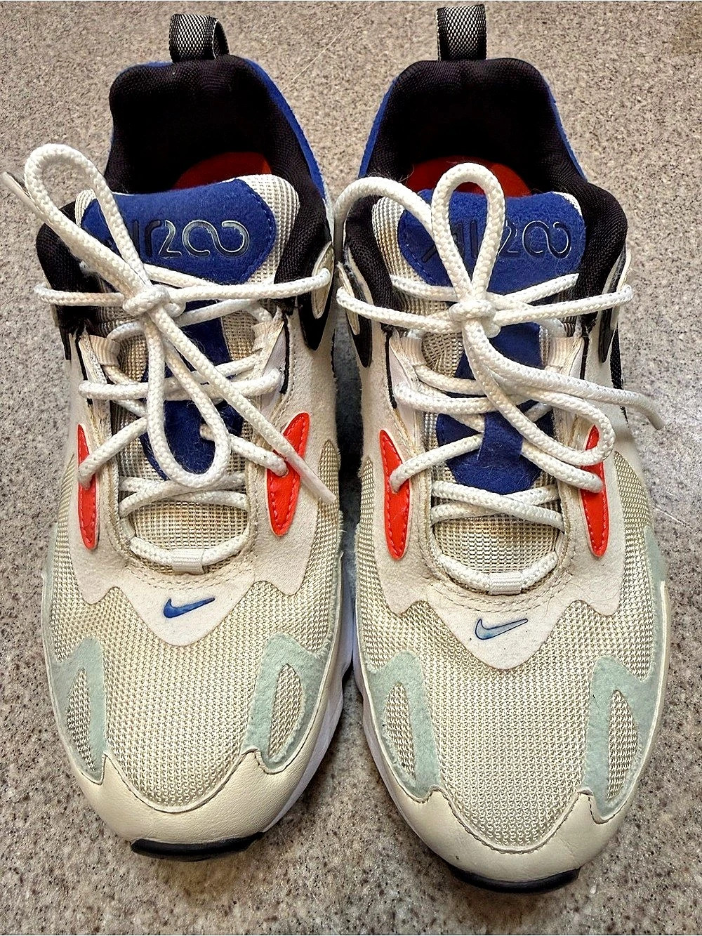 Nike Air Max 270 Women's Sneakers US 7